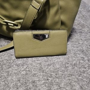 Vera Wang olive green wallet
